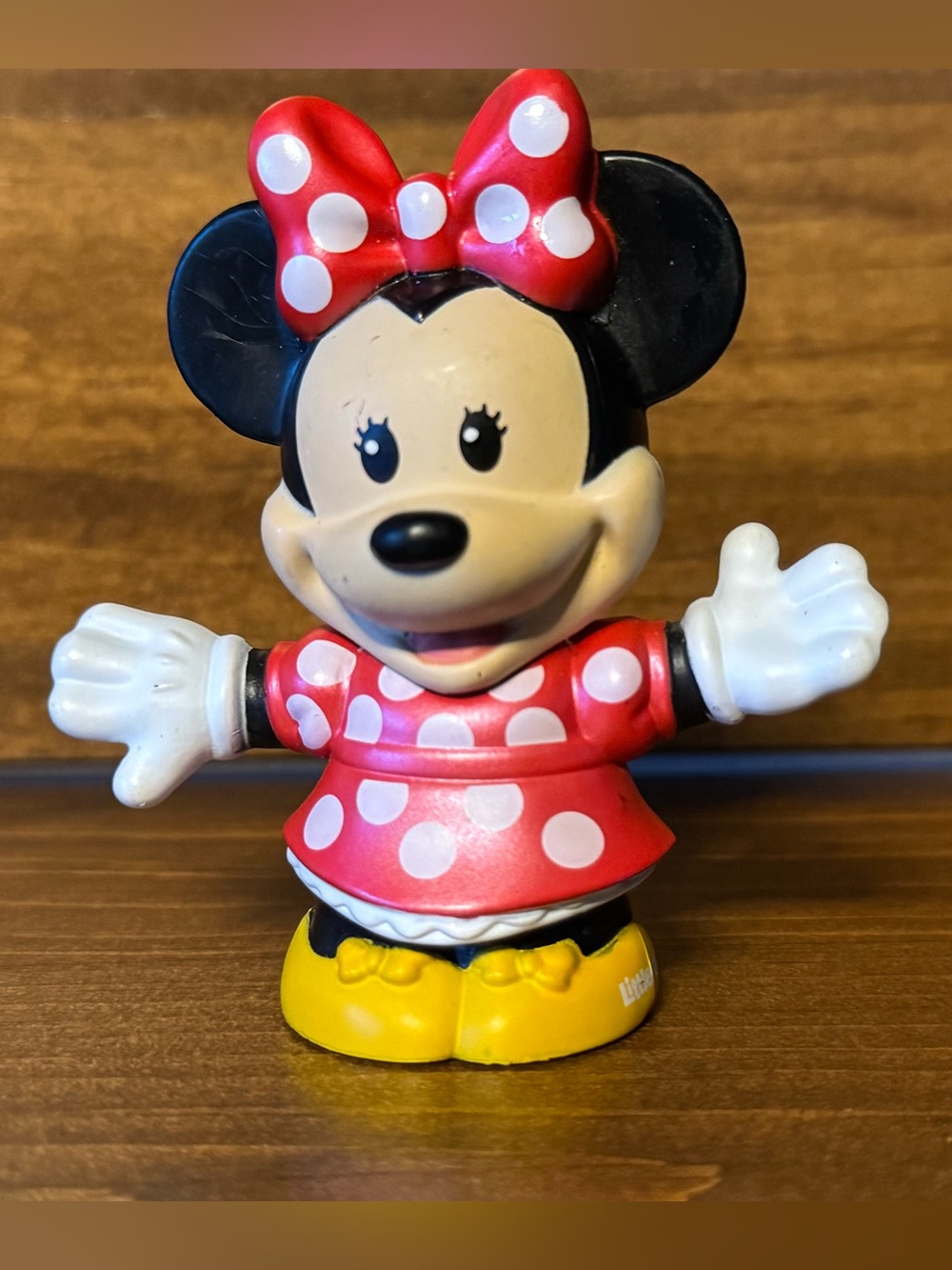 Disney Minnie Mouse little people Figure - Red, White & Yellow
